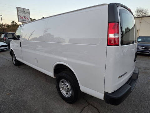 2022 Chevrolet Express 2500