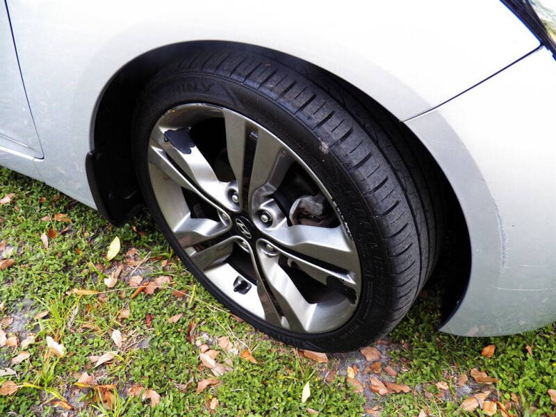 2017 Hyundai Veloster Value Edition