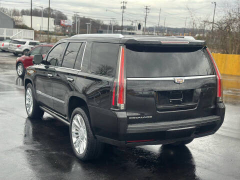 2016 Cadillac Escalade Platinum