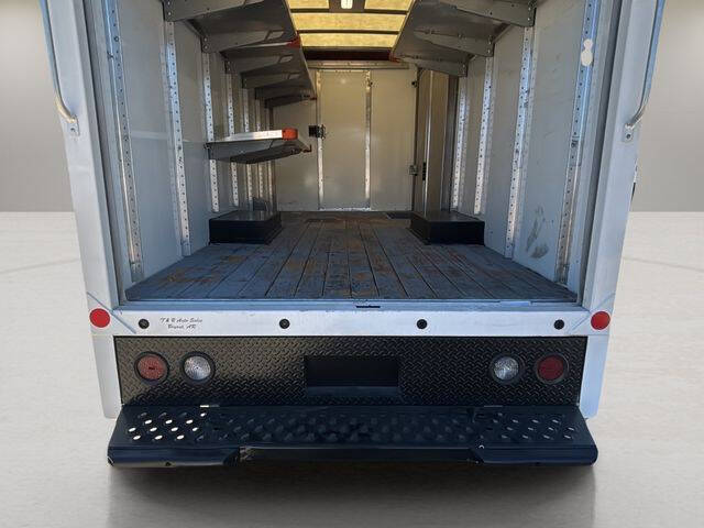 2023 Chevrolet Express 3500