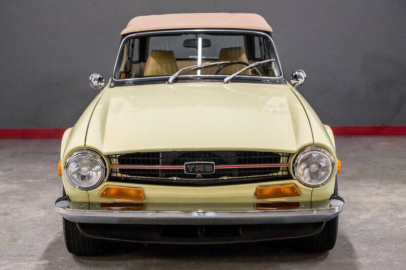 1971 Triumph FUEL INJECTED OVERDIVE TR6