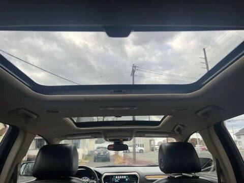 2017 GMC Acadia Denali