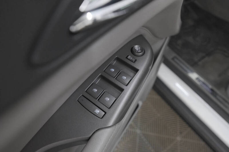 2012 Cadillac SRX Performance Collection