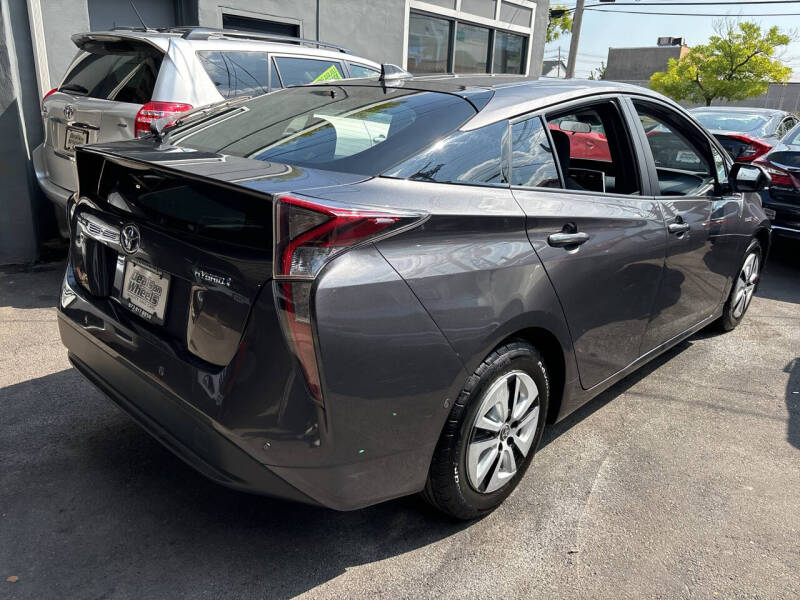 2018 Toyota Prius Two