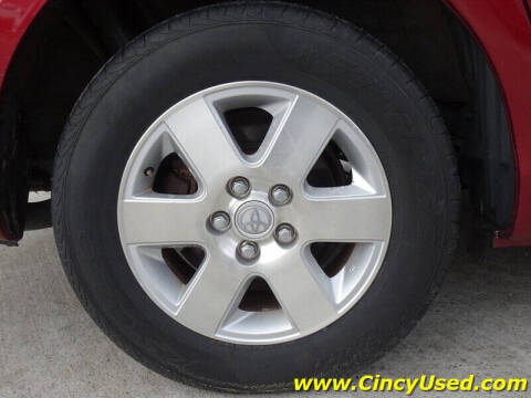 2004 Toyota Sienna LE 8 Passenger