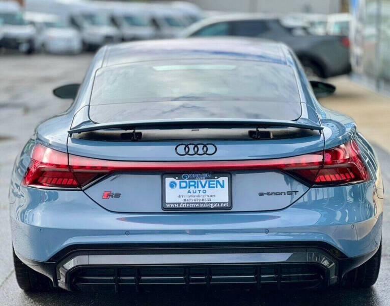 2022 Audi RS e-tron GT quattro