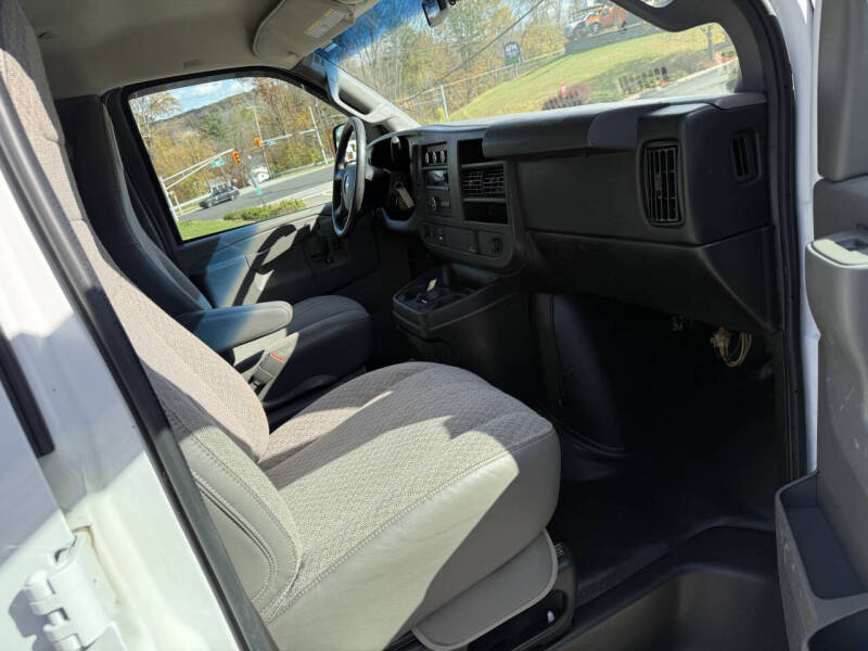 2016 Chevrolet Express 2500