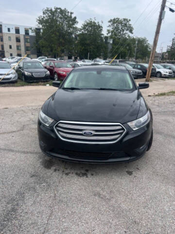 2013 Ford Taurus SEL