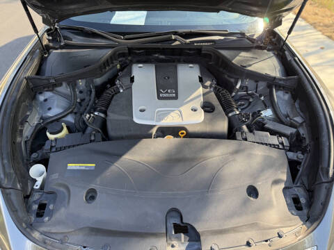 2015 Infiniti Q70 3.7