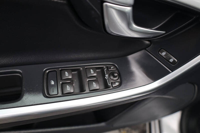 2015 Volvo V60 T5 Drive-E Premier
