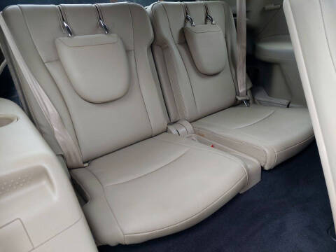 2011 Toyota Highlander SE