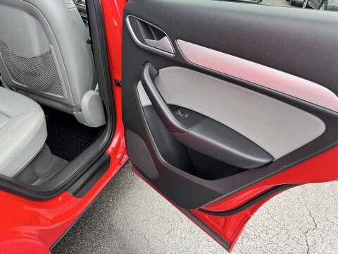 2017 Audi Q3 2.0T Premium