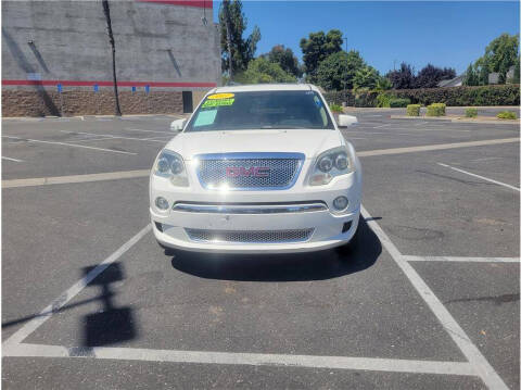 2011 GMC Acadia Denali