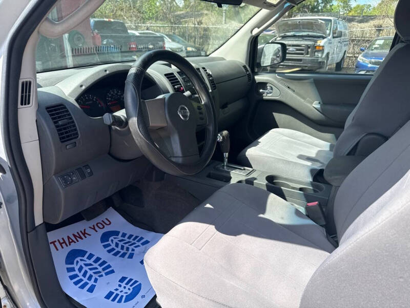 2009 Nissan Frontier XE