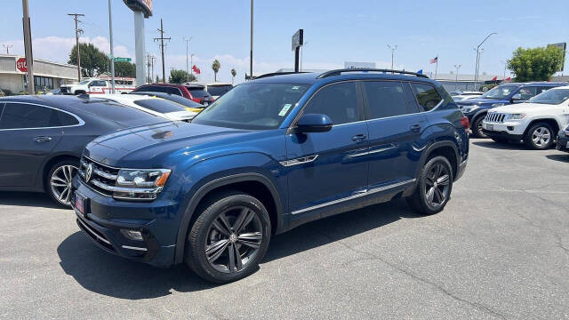 2020 Volkswagen Atlas for sale at Auto Plaza in Fresno, CA