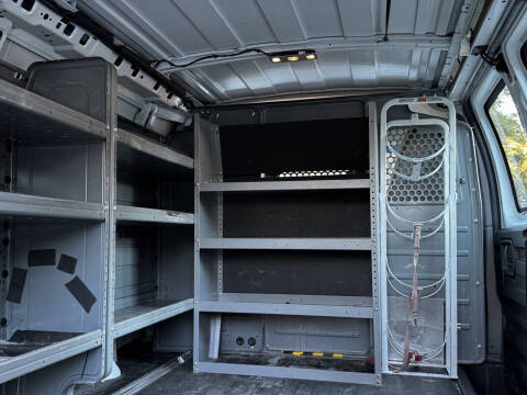 2017 Chevrolet Express 2500