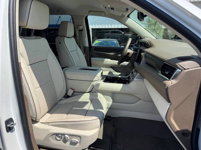 2023 GMC Yukon Denali