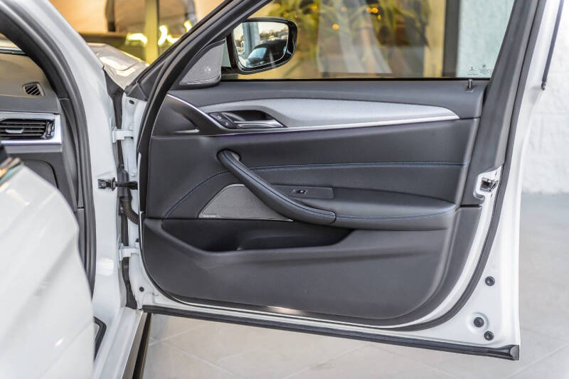 2019 BMW 5 Series 540i xDrive