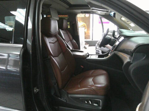 2018 Cadillac Escalade Luxury