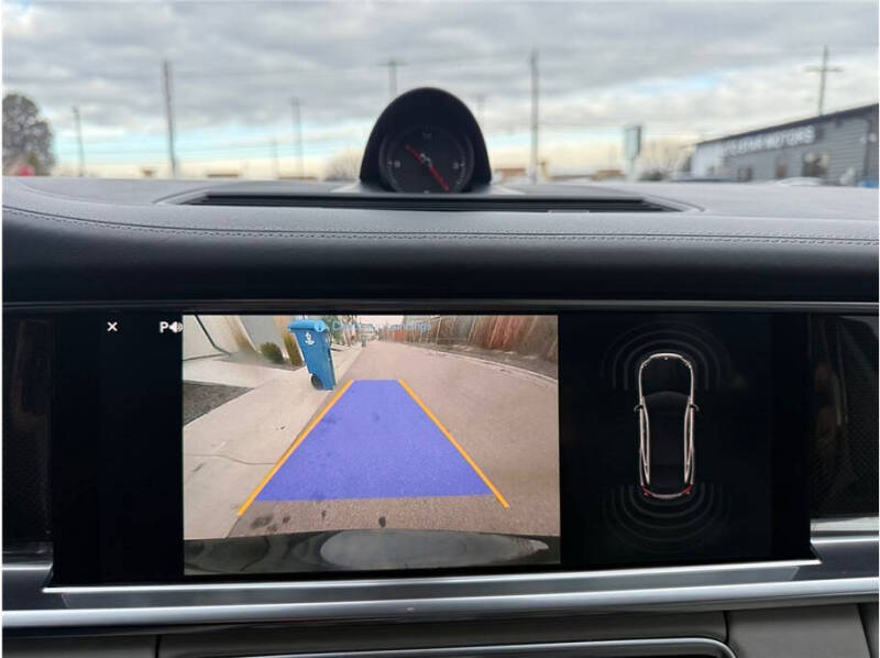 2017 Porsche Panamera 4S