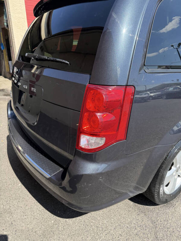 2013 Dodge Grand Caravan SE