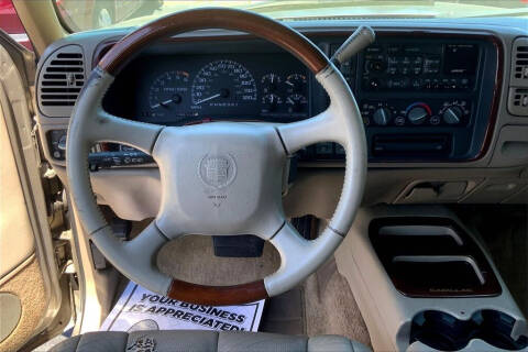 2000 Cadillac Escalade