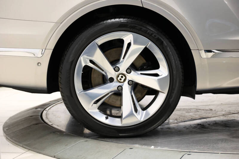 2020 Bentley Bentayga Hybrid