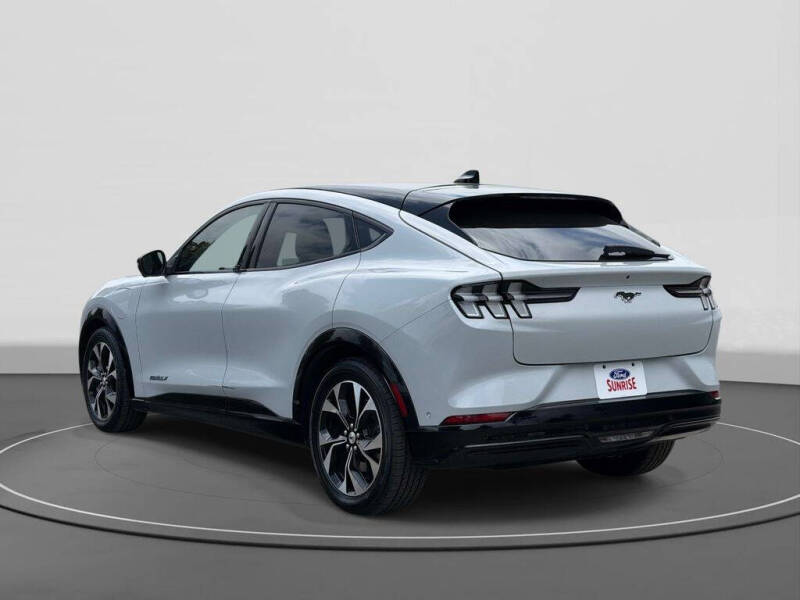 2021 Ford Mustang Mach-E Premium