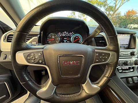 2017 GMC Yukon SLT