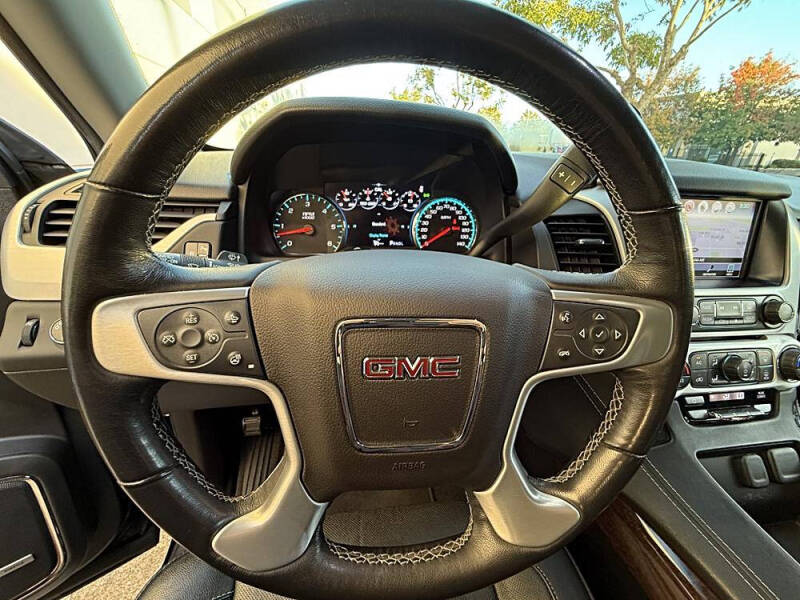 2017 GMC Yukon SLT