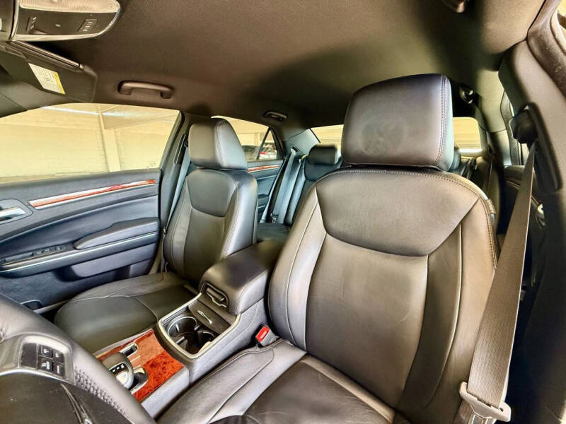 2014 Chrysler 300