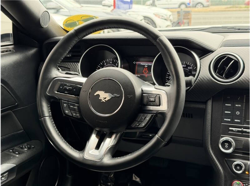 2018 Ford Mustang