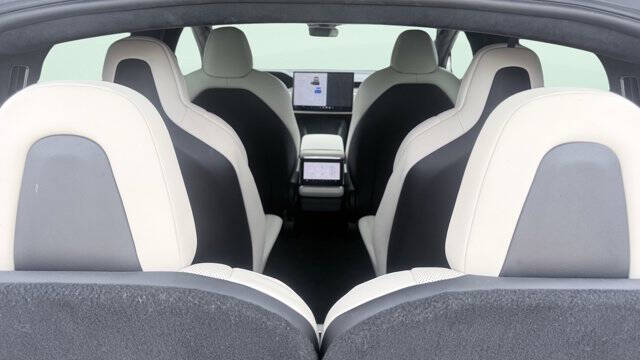 2023 Tesla Model X Standard Range
