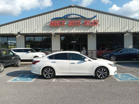2017 Nissan Altima for sale at DOUG'S AUTO SALES INC in Pleasant View TN