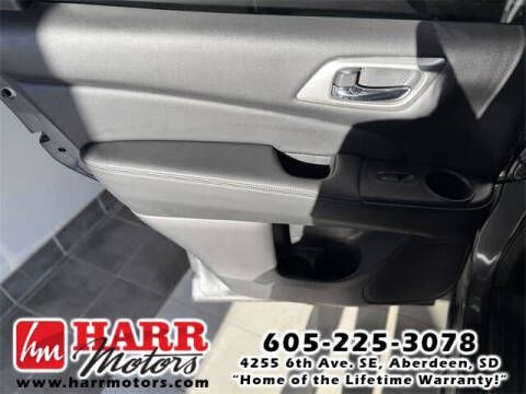 2020 Nissan Pathfinder Platinum