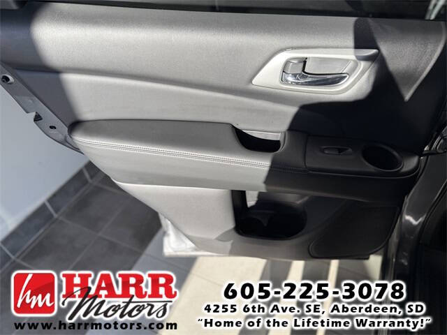 2020 Nissan Pathfinder Platinum