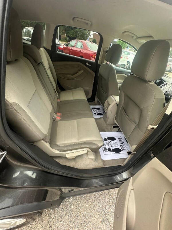 2015 Ford Escape SE