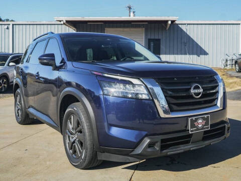 2022 Nissan Pathfinder SV