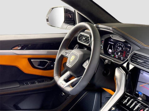 2024 Lamborghini Urus S