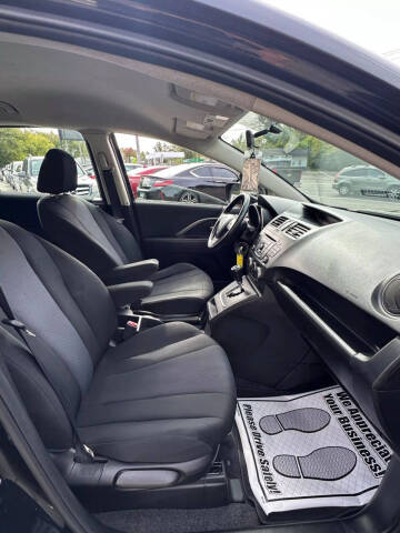 2013 Mazda MAZDA5 Touring