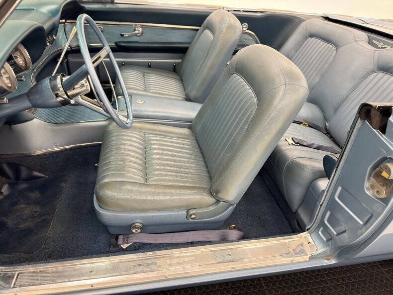1962 Ford Thunderbird