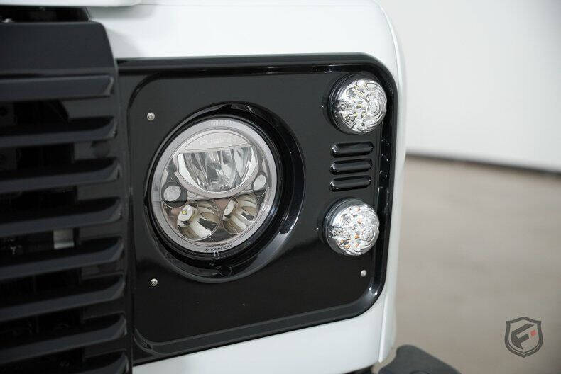 1986 Land Rover Defender