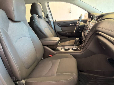 2017 Chevrolet Traverse LT