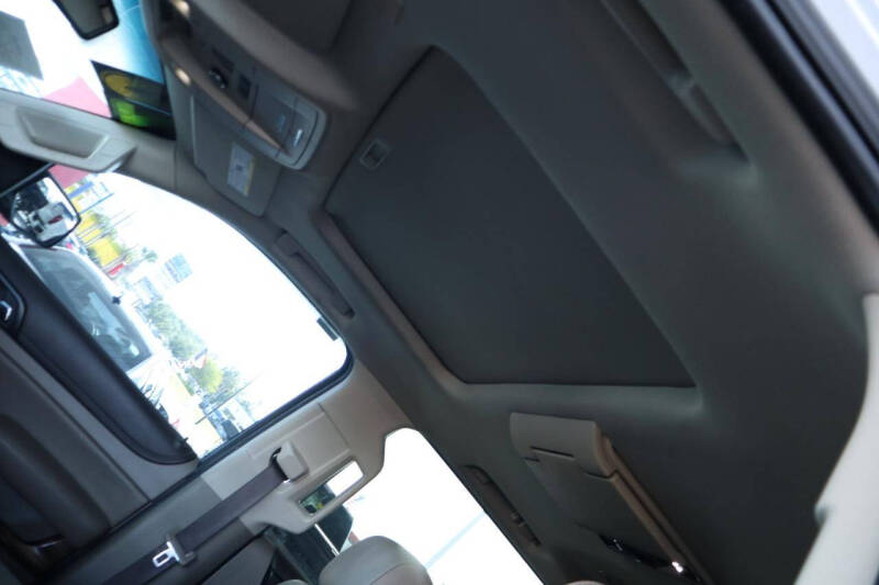 2020 GMC Yukon XL SLT