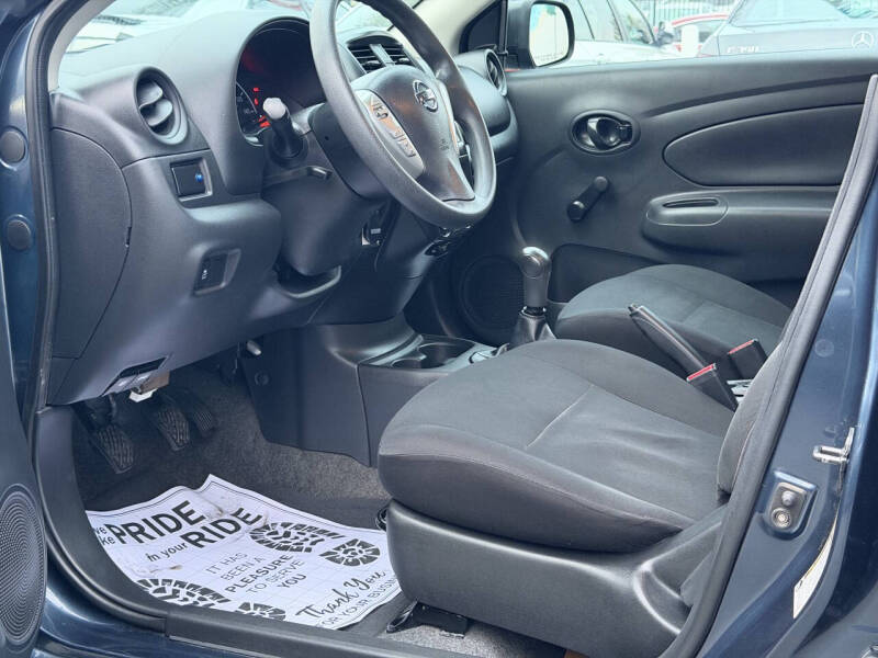 2015 Nissan Versa 1.6 S