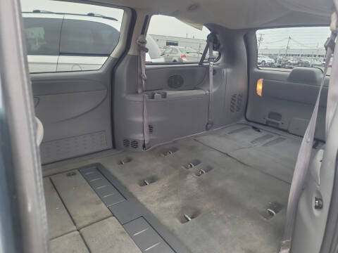 2005 Dodge Grand Caravan SE