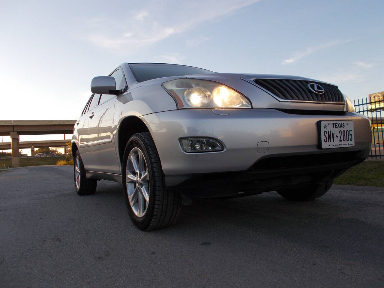 2009 Lexus RX 350 for sale at Chachan Auto Sales in Dallas, TX