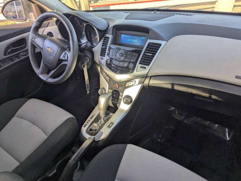 2016 Chevrolet Cruze Limited LS Auto