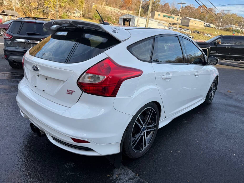 White 2014 Ford Focus ST ST 4dr Hatchback 1