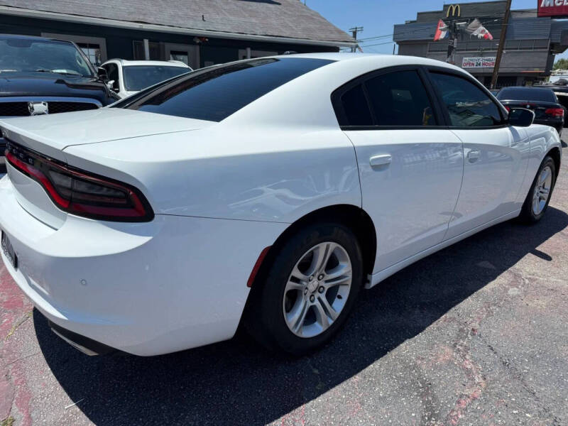 2019 Dodge Charger SXT